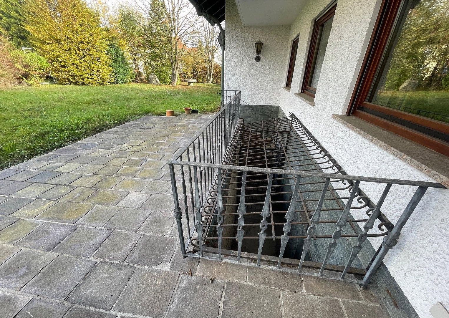 Prodej domu 478 m², pozemek 1.827 m², Neuhof, Hessen Prodej domu 478 m², pozemek 1.827 m², Neuhof, Hessen