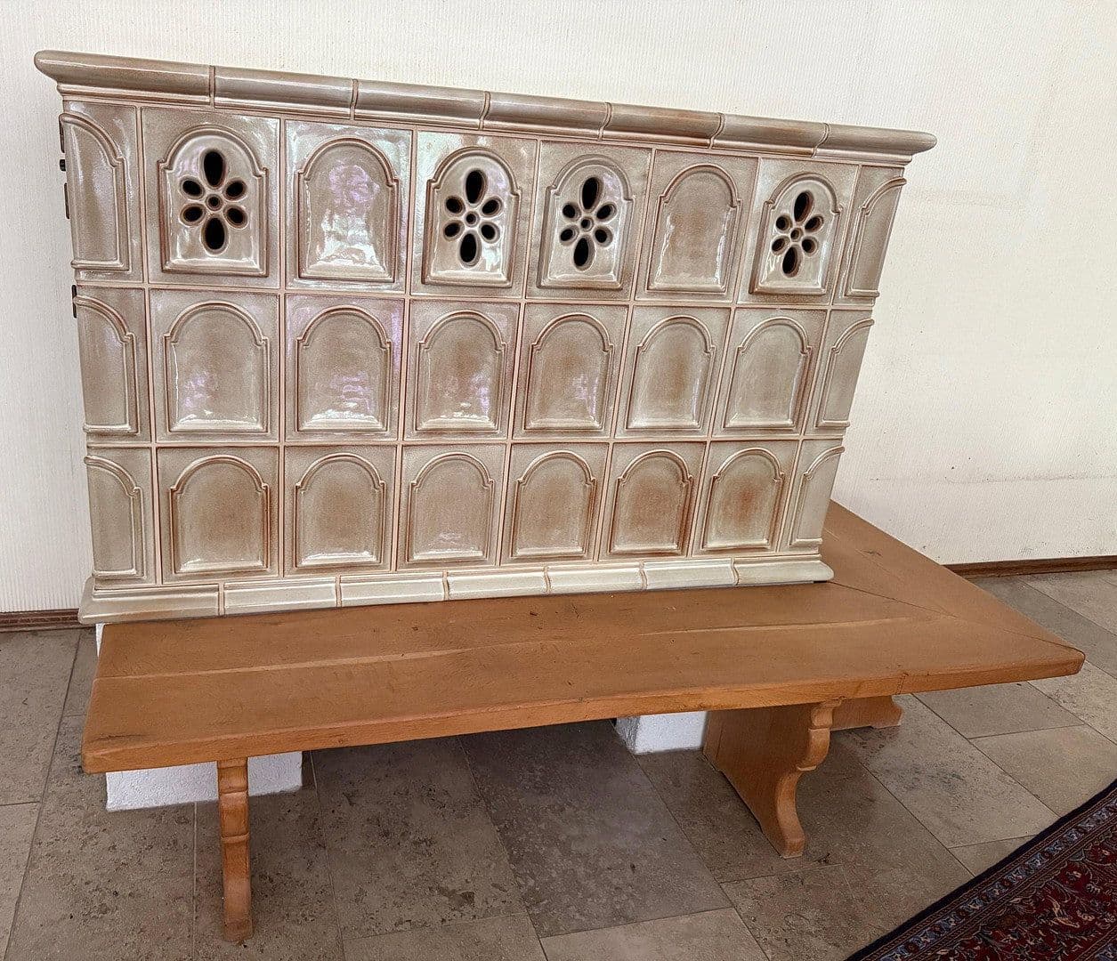 Prodej domu 478 m², pozemek 1.827 m², Neuhof, Hessen Prodej domu 478 m², pozemek 1.827 m², Neuhof, Hessen