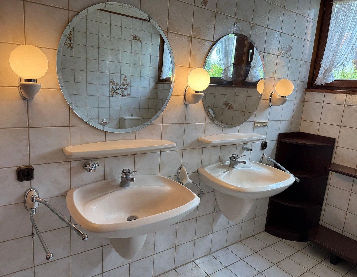 Prodej domu 478 m², pozemek 1.827 m², Neuhof, Hessen Prodej domu 478 m², pozemek 1.827 m², Neuhof, Hessen