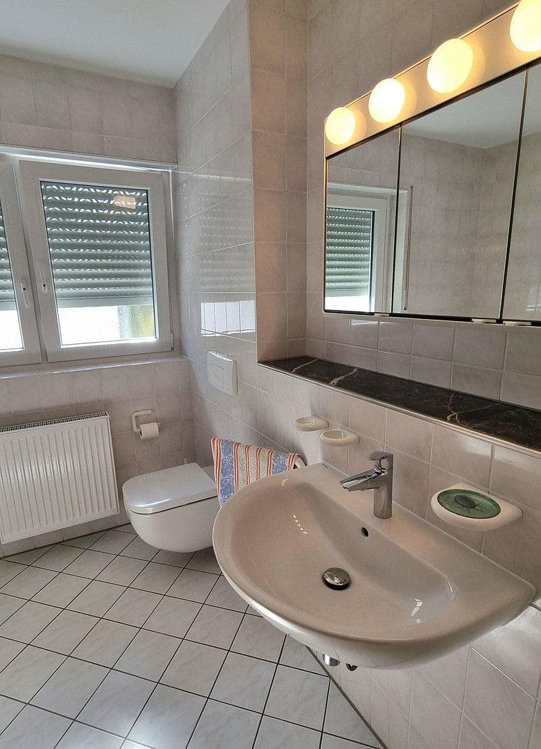 Pronájem bytu 3+kk 119 m², Bochum, Severní Porýní-Vestfálsko Pronájem bytu 3+kk 119 m², Bochum, Severní Porýní-Vestfálsko