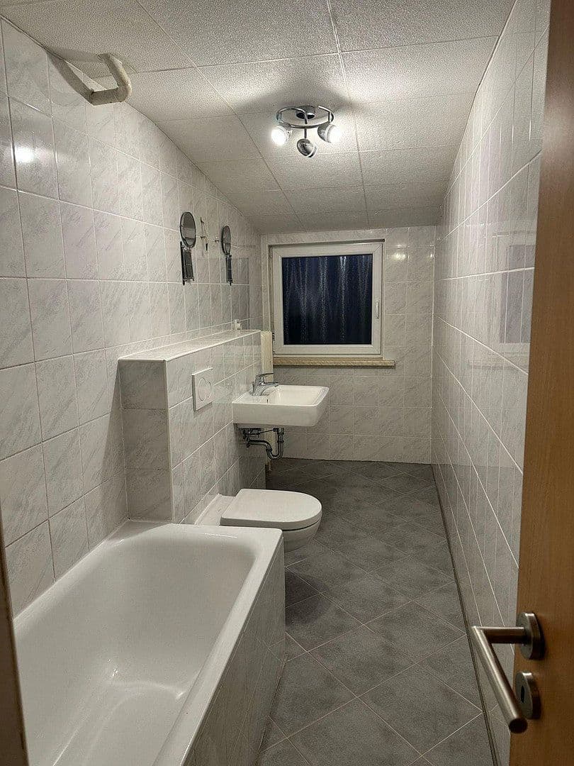 Pronájem bytu 6+1 150 m², Neuwied, Porýní-Falc Pronájem bytu 6+1 150 m², Neuwied, Porýní-Falc