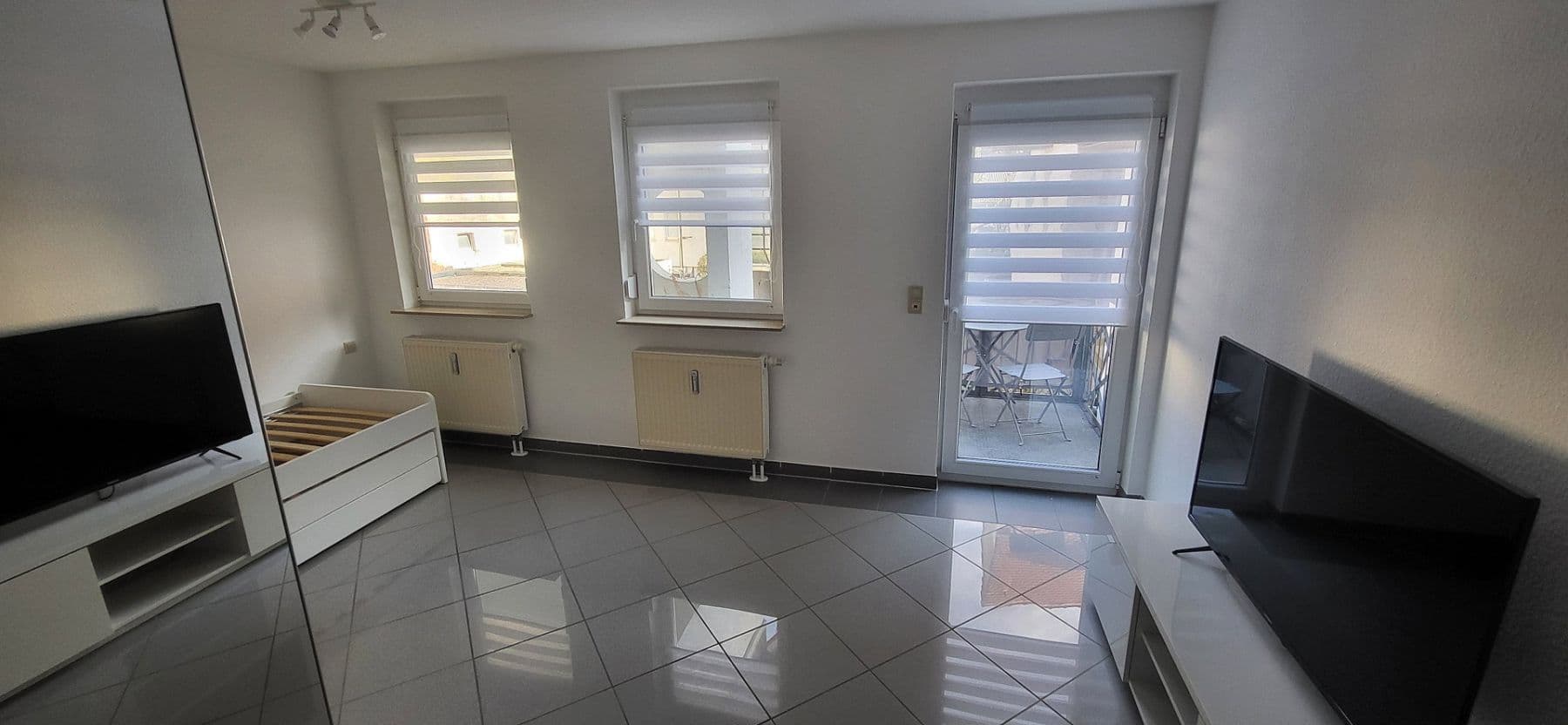 Pronájem bytu 1+1 30 m², Bad Friedrichshall, Bádensko-Württembersko Pronájem bytu 1+1 30 m², Bad Friedrichshall, Bádensko-Württembersko