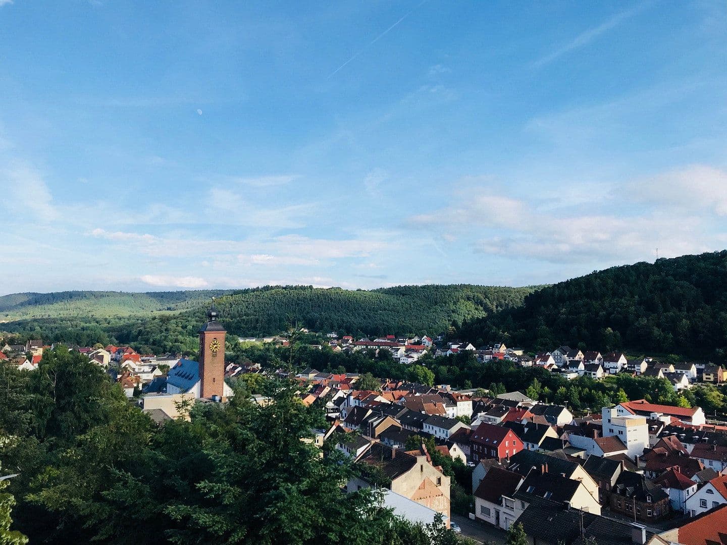 Prodej domu 350 m², pozemek 1.664 m², Rodalben, Porýní-Falc Prodej domu 350 m², pozemek 1.664 m², Rodalben, Porýní-Falc