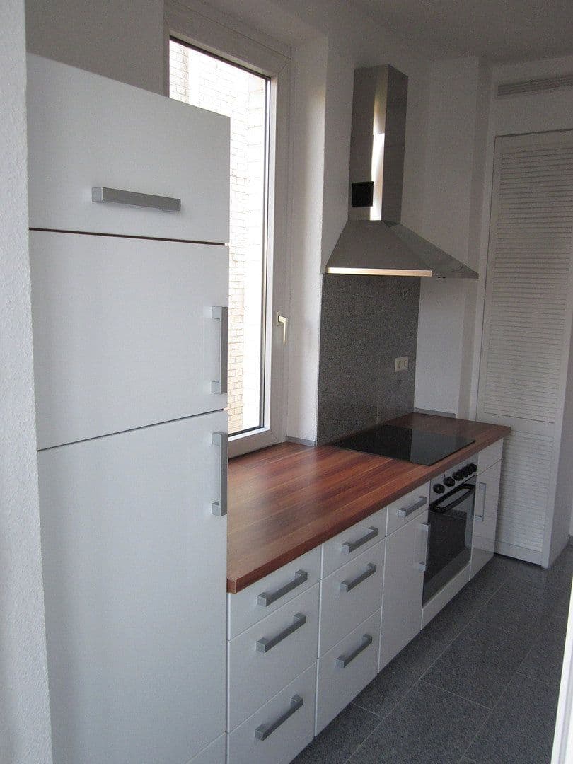 Pronájem bytu 2+1 60 m², Adlerstr. 10, Stuttgart, Bádensko-Württembersko Pronájem bytu 2+1 60 m², Adlerstr. 10, Stuttgart, Bádensko-Württembersko