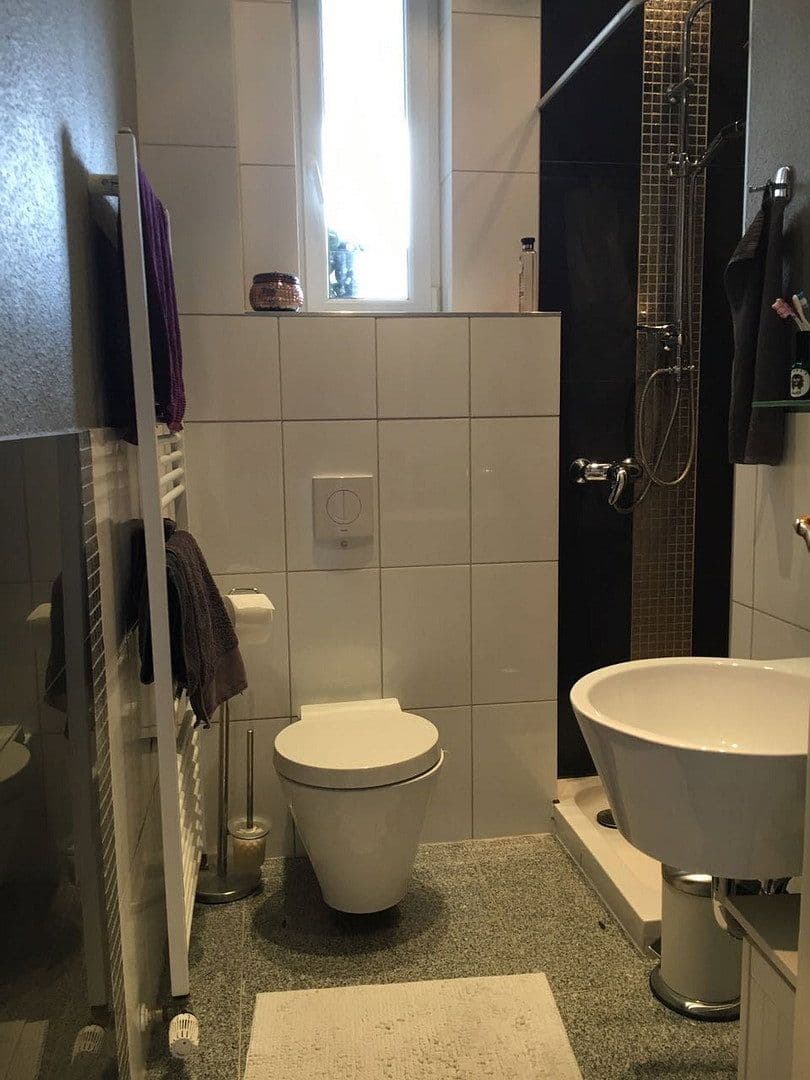 Pronájem bytu 2+1 60 m², Adlerstr. 10, Stuttgart, Bádensko-Württembersko Pronájem bytu 2+1 60 m², Adlerstr. 10, Stuttgart, Bádensko-Württembersko