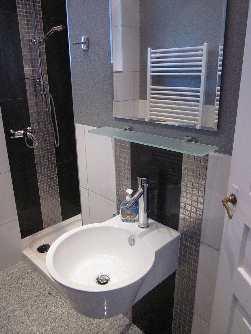 Pronájem bytu 2+1 60 m², Adlerstr. 10, Stuttgart, Bádensko-Württembersko Pronájem bytu 2+1 60 m², Adlerstr. 10, Stuttgart, Bádensko-Württembersko