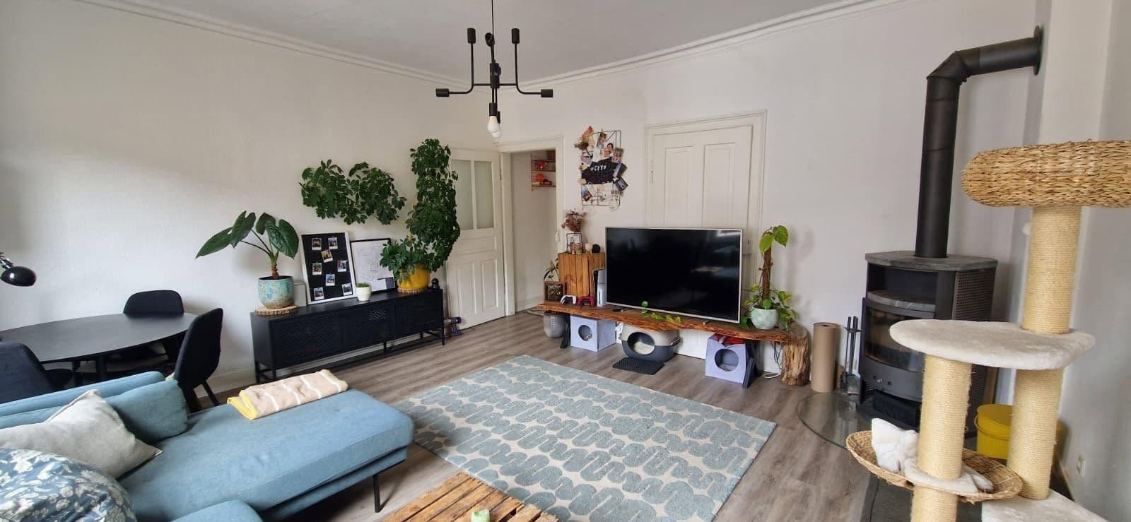 Pronájem bytu 2+1 60 m², Adlerstr. 10, Stuttgart, Bádensko-Württembersko Pronájem bytu 2+1 60 m², Adlerstr. 10, Stuttgart, Bádensko-Württembersko