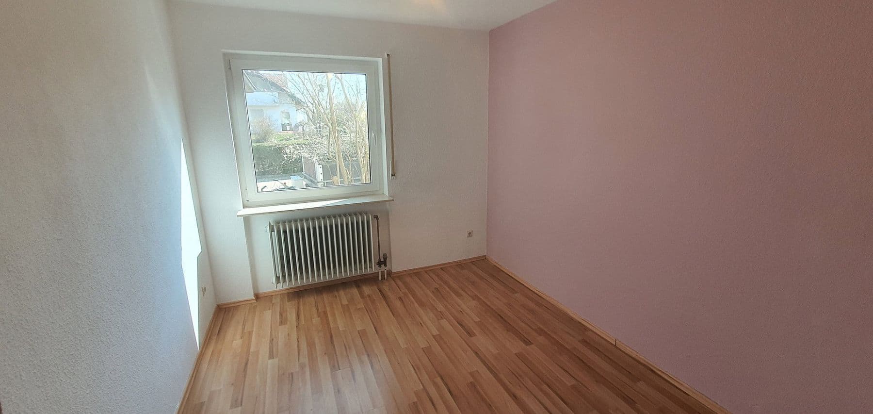 Pronájem bytu 5+kk 145 m², Böbingen an der Rems, Bádensko-Württembersko Pronájem bytu 5+kk 145 m², Böbingen an der Rems, Bádensko-Württembersko