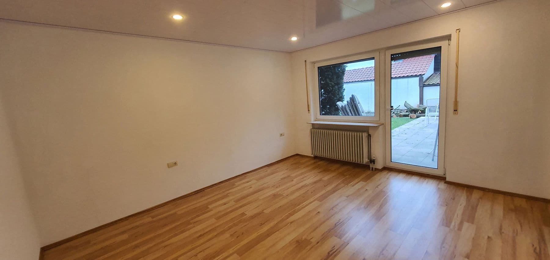 Pronájem bytu 5+kk 145 m², Böbingen an der Rems, Bádensko-Württembersko Pronájem bytu 5+kk 145 m², Böbingen an der Rems, Bádensko-Württembersko
