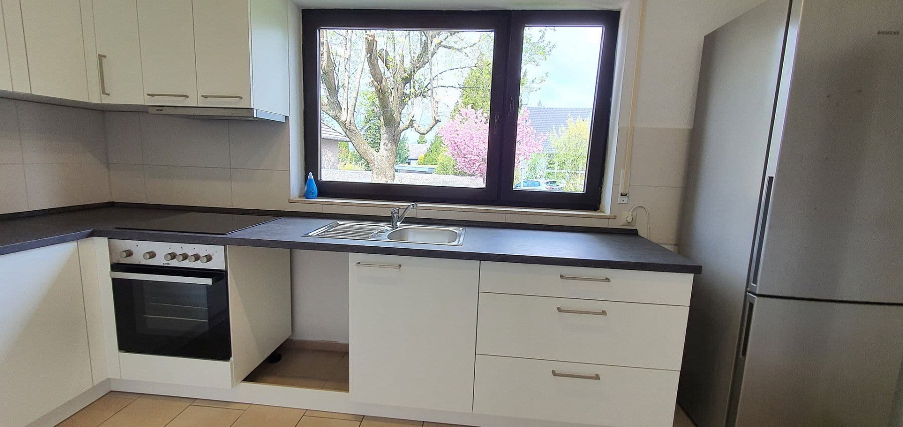 Pronájem bytu 5+kk 145 m², Böbingen an der Rems, Bádensko-Württembersko Pronájem bytu 5+kk 145 m², Böbingen an der Rems, Bádensko-Württembersko