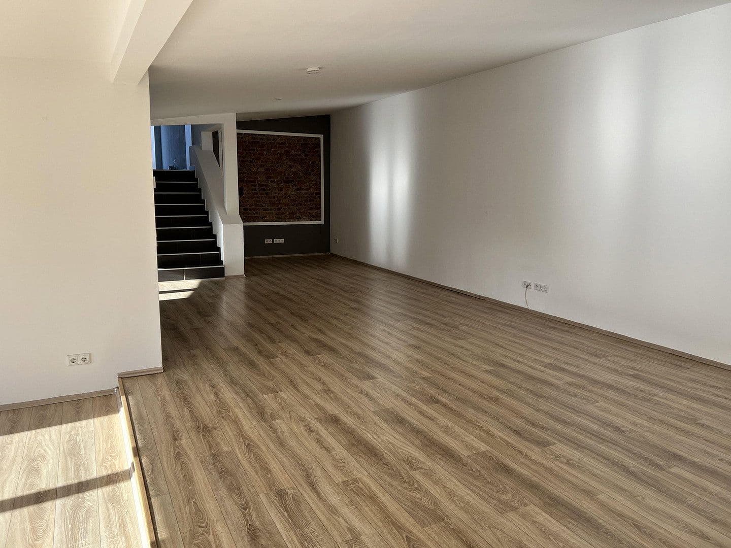 Pronájem bytu 2+kk 152 m², Worderberg 5, Wuppertal, Severní Porýní-Vestfálsko Pronájem bytu 2+kk 152 m², Worderberg 5, Wuppertal, Severní Porýní-Vestfálsko