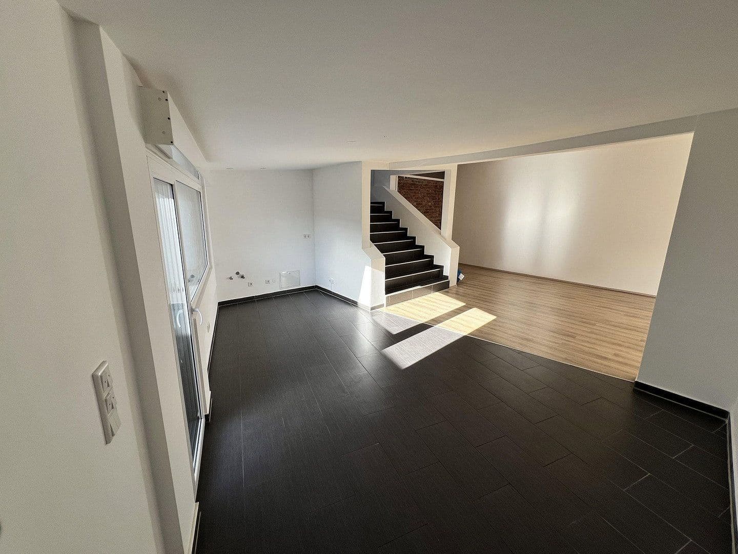 Pronájem bytu 2+kk 152 m², Worderberg 5, Wuppertal, Severní Porýní-Vestfálsko Pronájem bytu 2+kk 152 m², Worderberg 5, Wuppertal, Severní Porýní-Vestfálsko