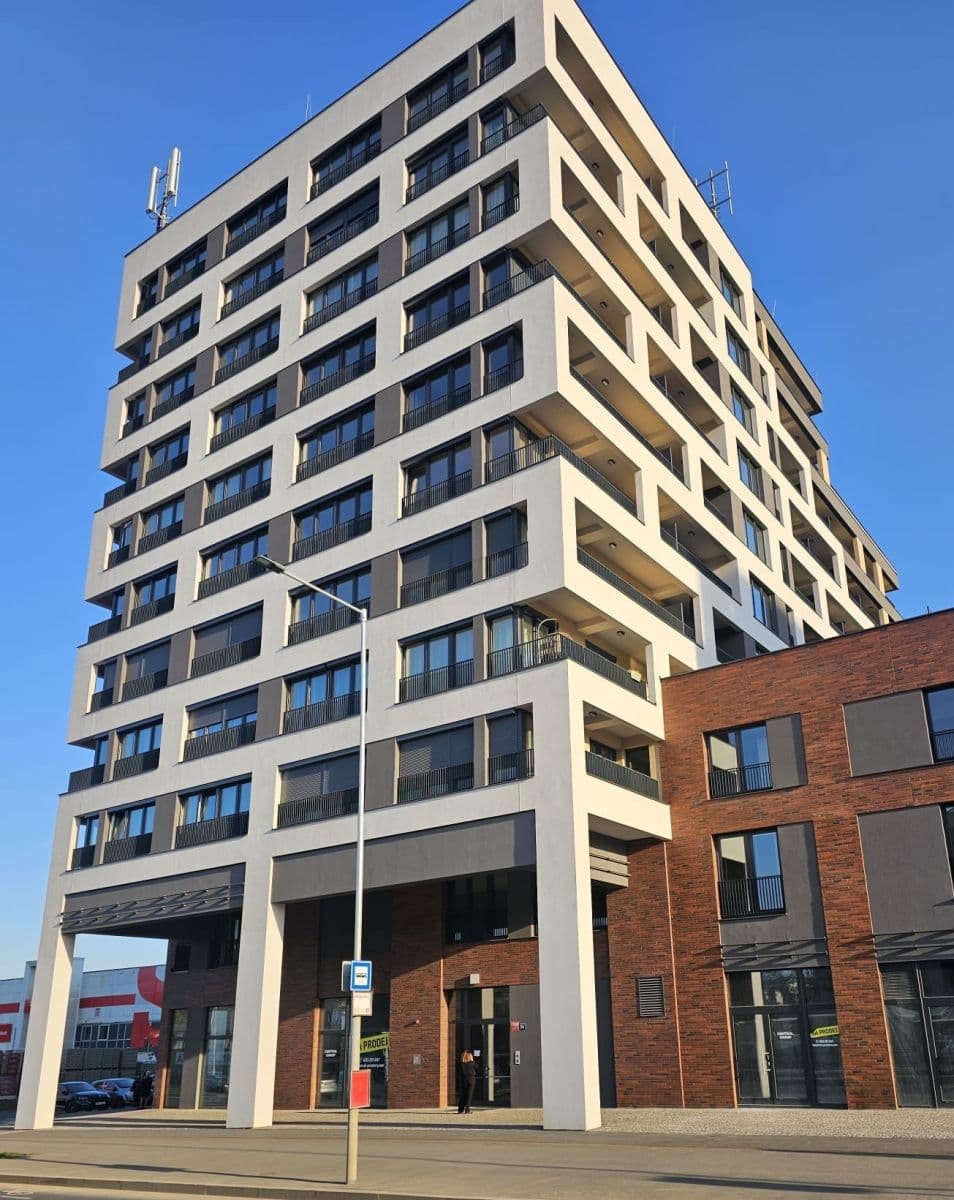 Pronájem bytu 1+kk 37 m², U Tesly, Praha, Praha Pronájem bytu 1+kk 37 m², U Tesly, Praha, Praha