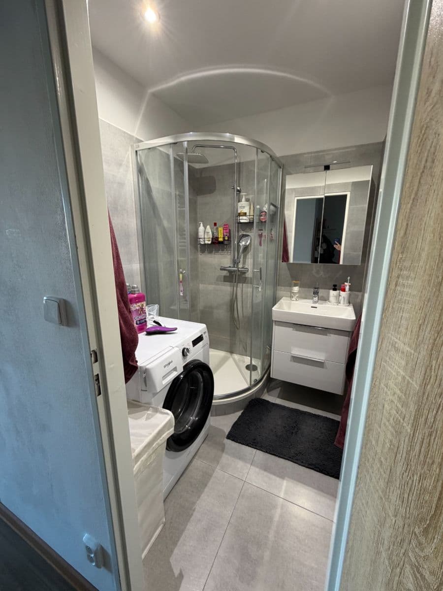 Pronájem bytu 3+1 72 m², K Sokolovně, Hradec Králové, Královéhradecký kraj Pronájem bytu 3+1 72 m², K Sokolovně, Hradec Králové, Královéhradecký kraj