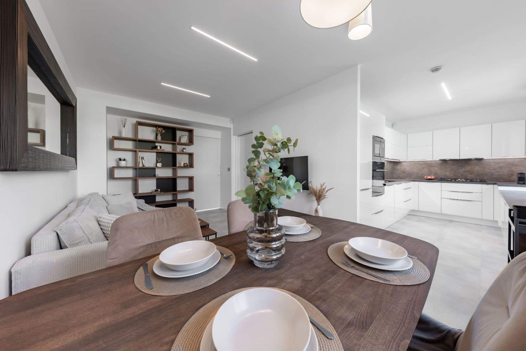 Prodej bytu 2+kk 52 m², Jabloňová, Praha, Praha Prodej bytu 2+kk 52 m², Jabloňová, Praha, Praha