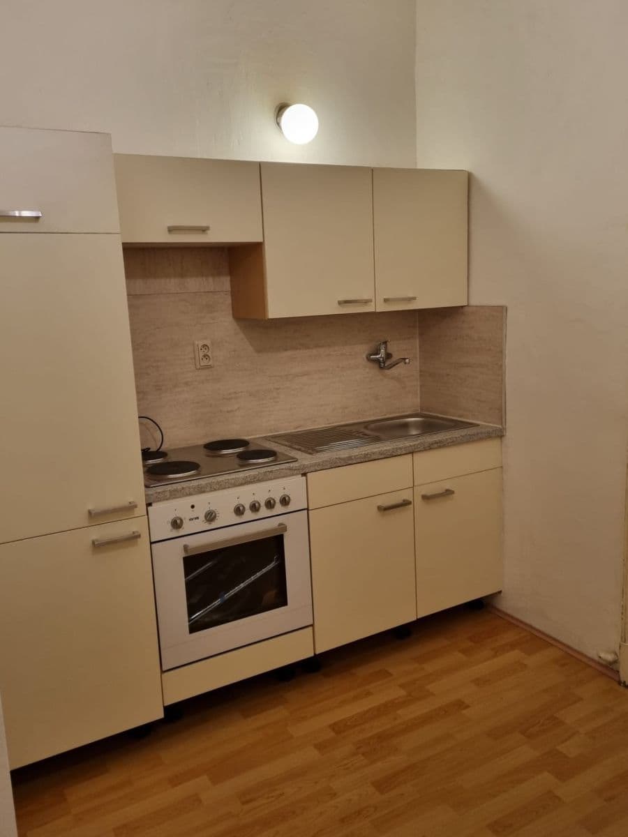 Pronájem bytu 1+kk 38 m², Cihlářská, Brno, Jihomoravský kraj Pronájem bytu 1+kk 38 m², Cihlářská, Brno, Jihomoravský kraj