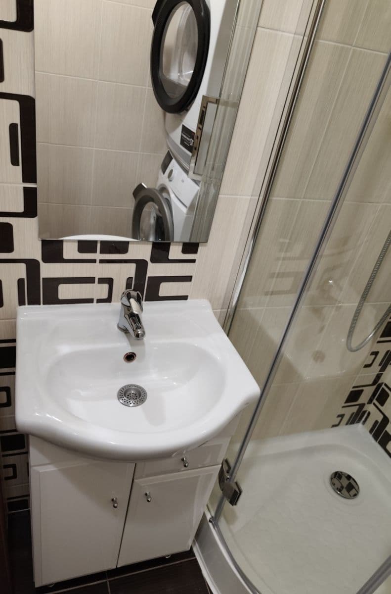 Prodej bytu 2+1 56 m², Pionierska, Považská Bystrica, Trenčiansky kraj Prodej bytu 2+1 56 m², Pionierska, Považská Bystrica, Trenčiansky kraj