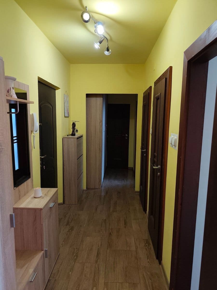 Prodej bytu 2+1 56 m², Pionierska, Považská Bystrica, Trenčiansky kraj Prodej bytu 2+1 56 m², Pionierska, Považská Bystrica, Trenčiansky kraj