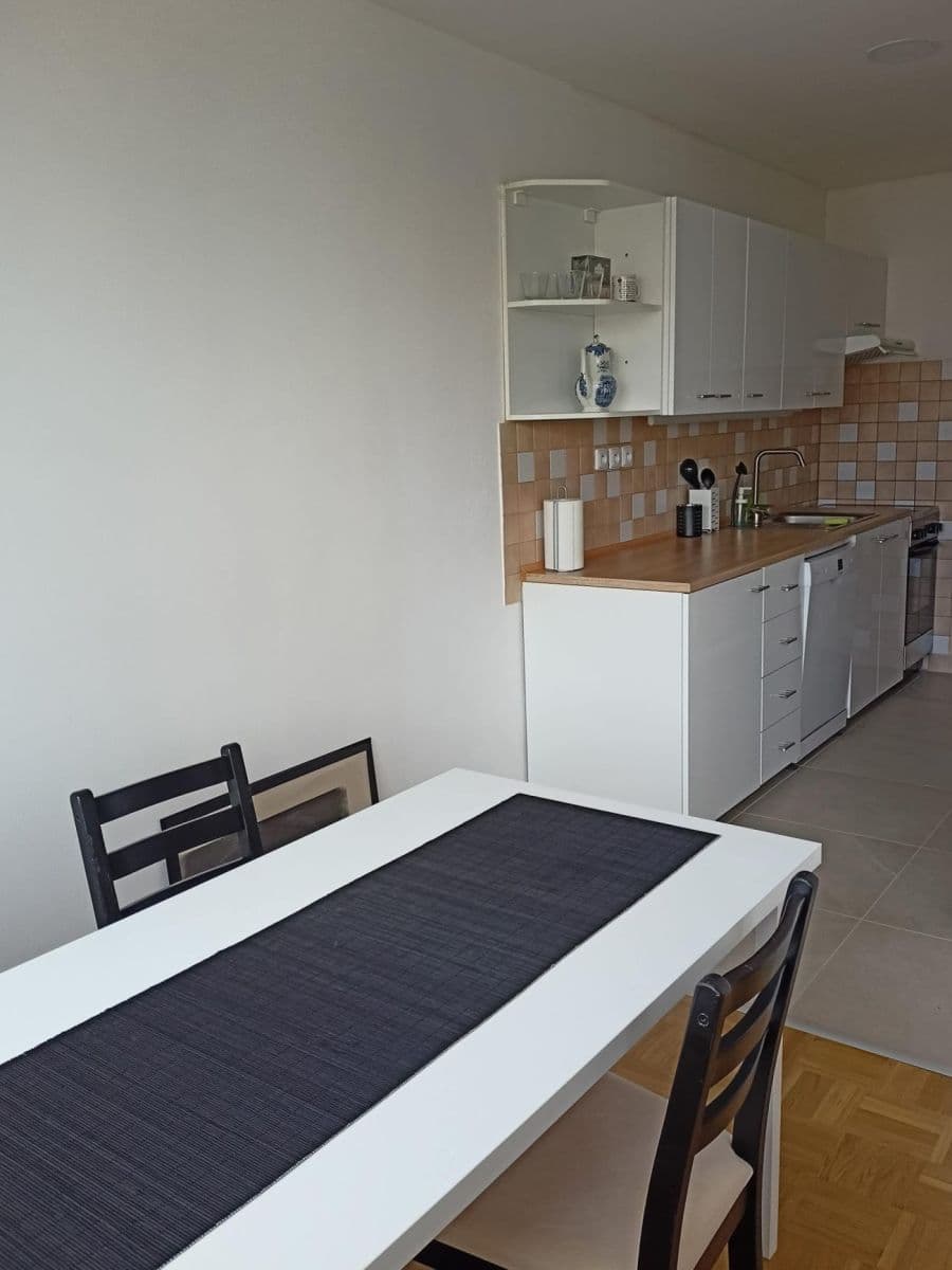 Pronájem bytu 4+1 104 m², Anderleho, Praha, Praha Pronájem bytu 4+1 104 m², Anderleho, Praha, Praha