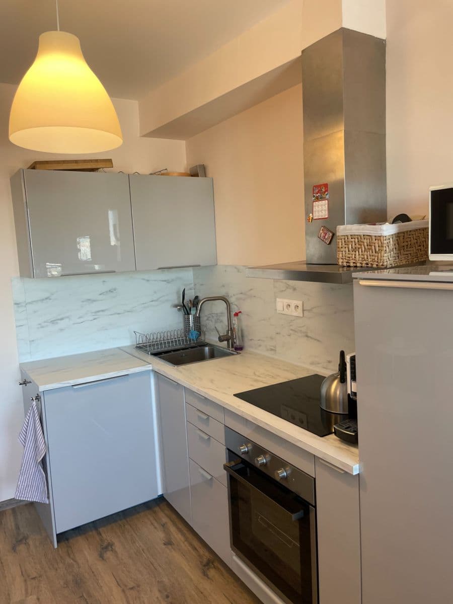 Pronájem bytu 1+kk 33 m², Škrábkových, Praha, Praha Pronájem bytu 1+kk 33 m², Škrábkových, Praha, Praha