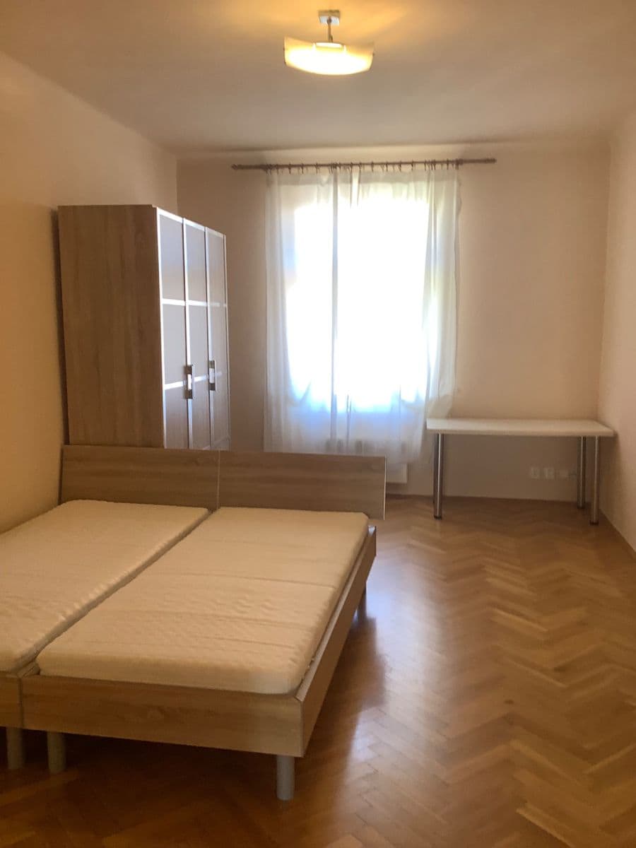 Pronájem bytu 1+1 44 m², Nuselská, Praha, Praha Pronájem bytu 1+1 44 m², Nuselská, Praha, Praha
