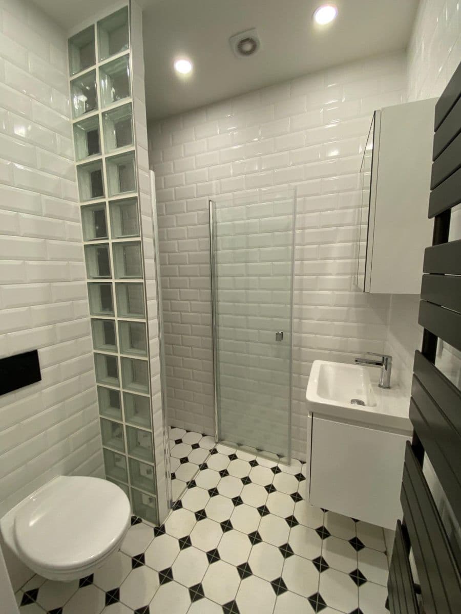 Prodej bytu 2+kk 40 m², Pod Vilami, Praha, Praha Prodej bytu 2+kk 40 m², Pod Vilami, Praha, Praha