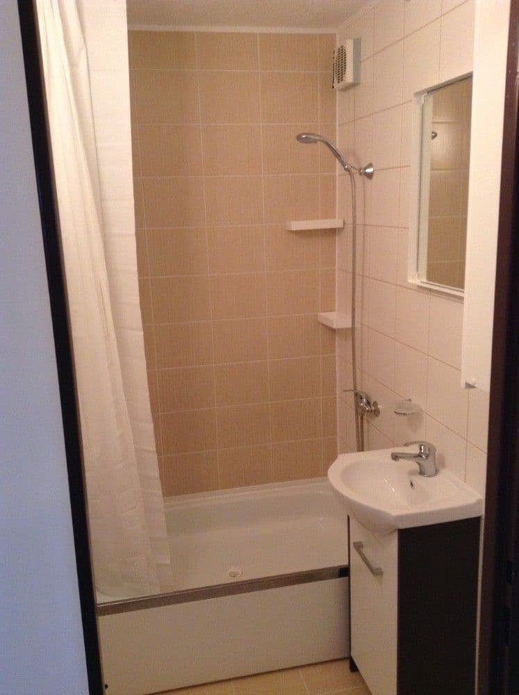 Pronájem bytu 1+kk 30 m², Hornopolní, Ostrava, Moravskoslezský kraj Pronájem bytu 1+kk 30 m², Hornopolní, Ostrava, Moravskoslezský kraj