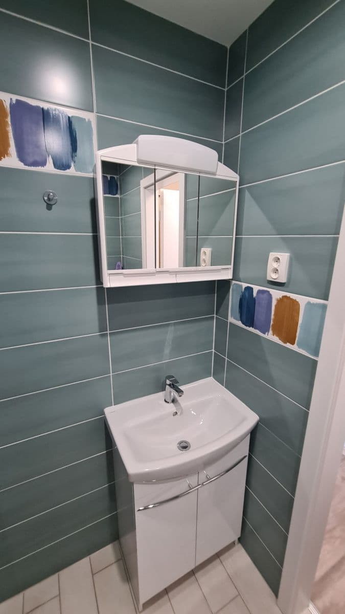 Pronájem bytu 1+kk 25 m², Italská, Kladno, Středočeský kraj Pronájem bytu 1+kk 25 m², Italská, Kladno, Středočeský kraj