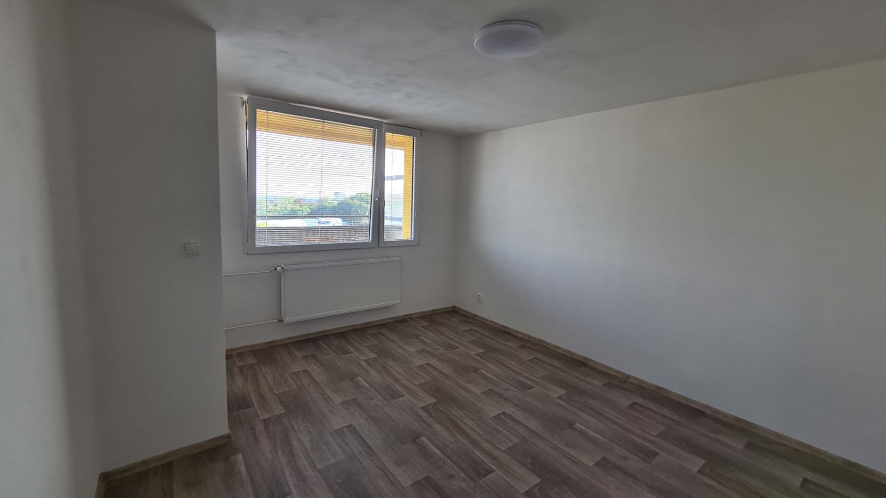 Pronájem bytu 1+kk 25 m², Italská, Kladno, Středočeský kraj Pronájem bytu 1+kk 25 m², Italská, Kladno, Středočeský kraj