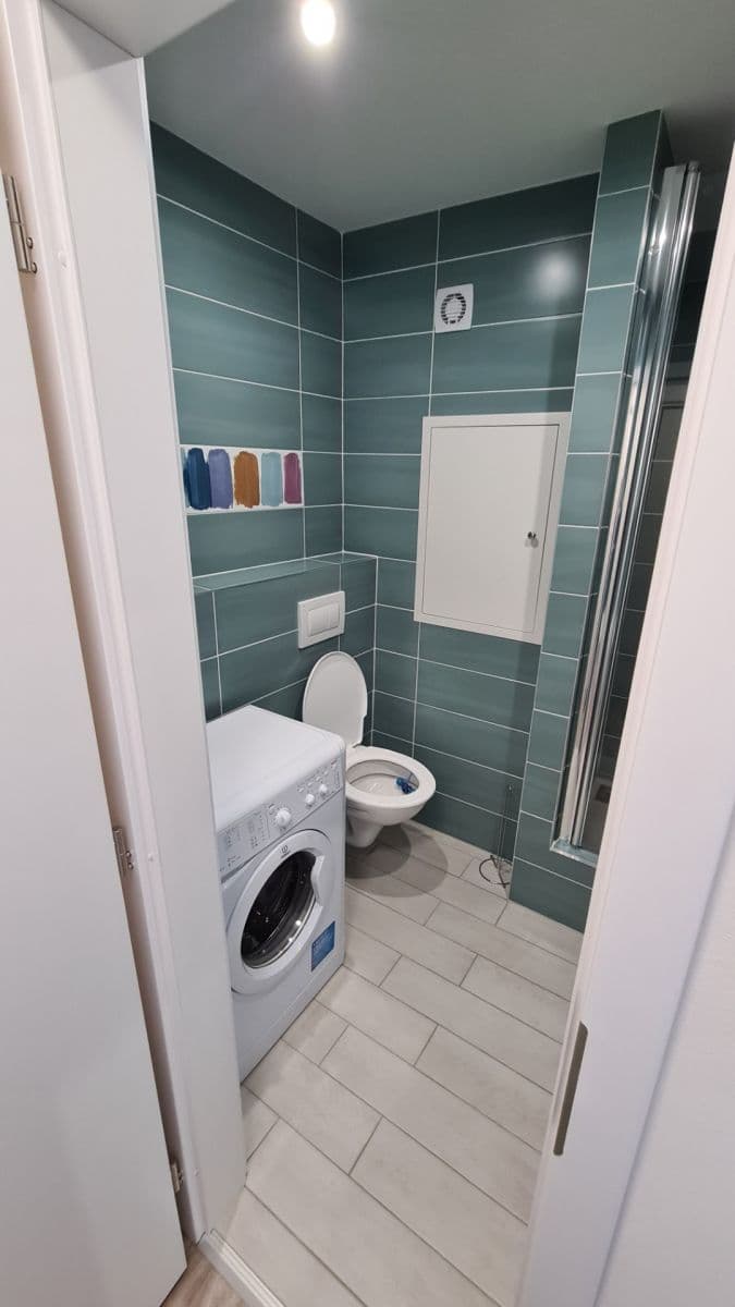 Pronájem bytu 1+kk 25 m², Italská, Kladno, Středočeský kraj Pronájem bytu 1+kk 25 m², Italská, Kladno, Středočeský kraj