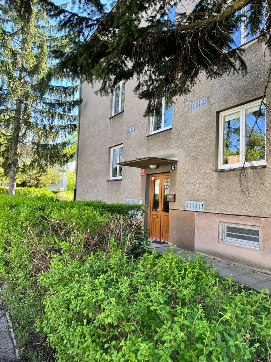 Pronájem bytu 2+1 52 m², Mukařovská, Praha, Praha Pronájem bytu 2+1 52 m², Mukařovská, Praha, Praha