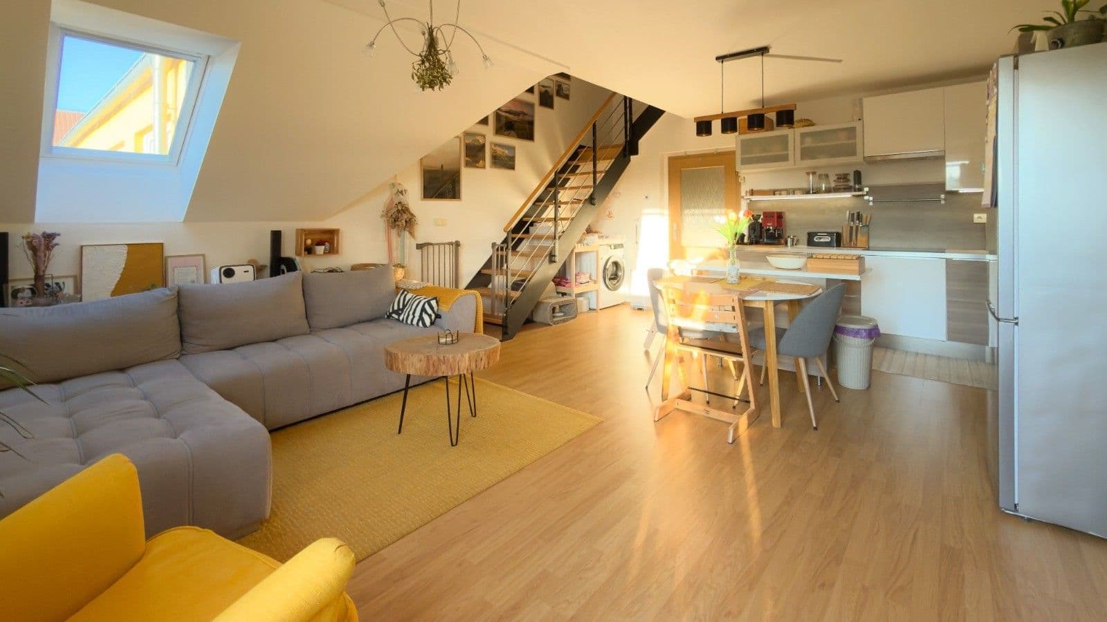 Prodej bytu 3+kk 90 m², U potoka, Jinočany, Středočeský kraj Prodej bytu 3+kk 90 m², U potoka, Jinočany, Středočeský kraj