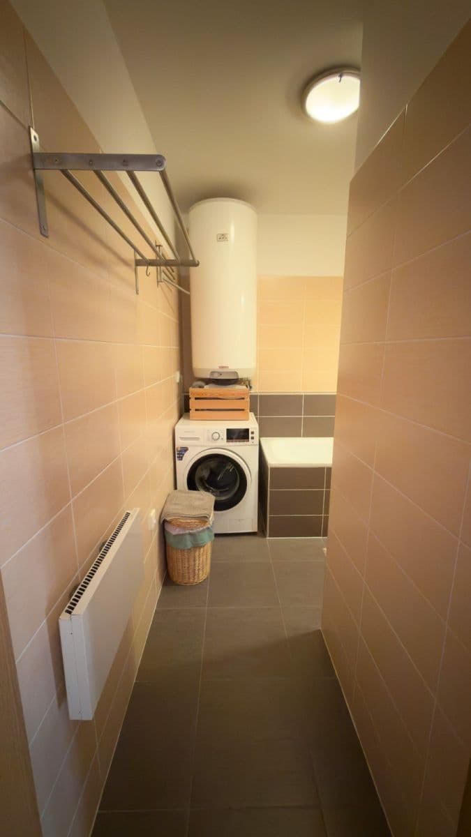 Prodej bytu 3+kk 90 m², U potoka, Jinočany, Středočeský kraj Prodej bytu 3+kk 90 m², U potoka, Jinočany, Středočeský kraj