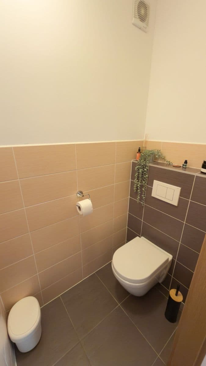 Prodej bytu 3+kk 90 m², U potoka, Jinočany, Středočeský kraj Prodej bytu 3+kk 90 m², U potoka, Jinočany, Středočeský kraj