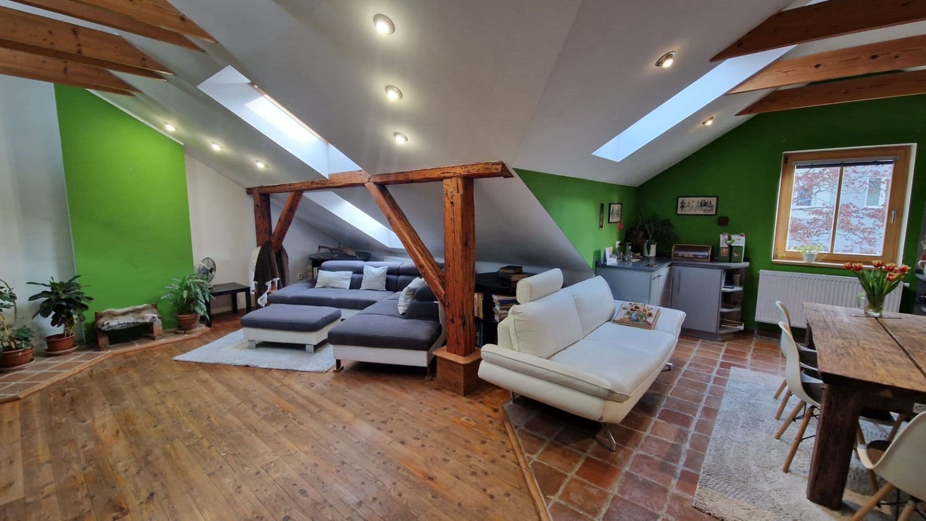 Prodej bytu 4+kk 110 m², Třebízského, Jihlava, Kraj Vysočina Prodej bytu 4+kk 110 m², Třebízského, Jihlava, Kraj Vysočina