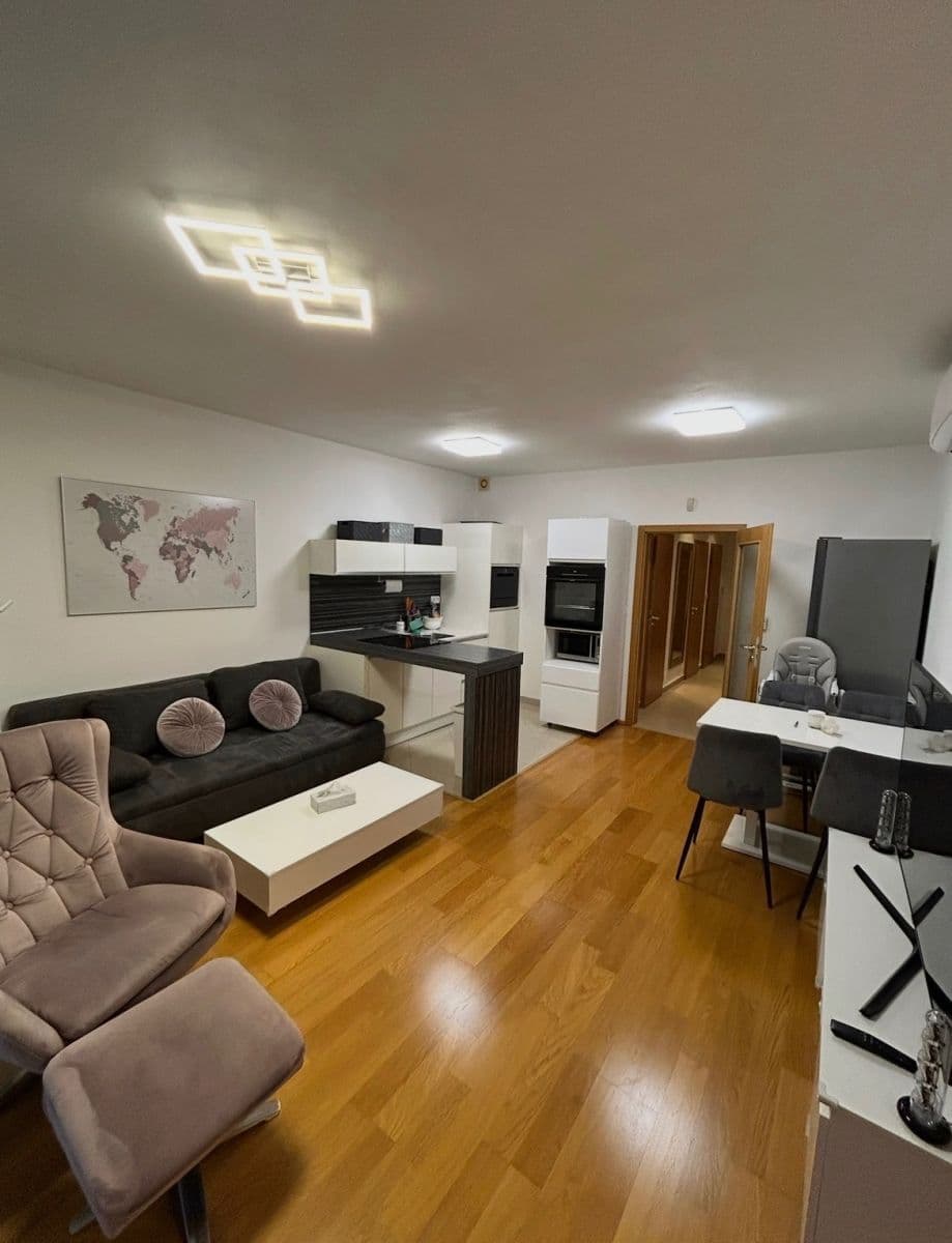 Pronájem bytu 3+kk 80 m², Sazovická, Praha, Praha Pronájem bytu 3+kk 80 m², Sazovická, Praha, Praha