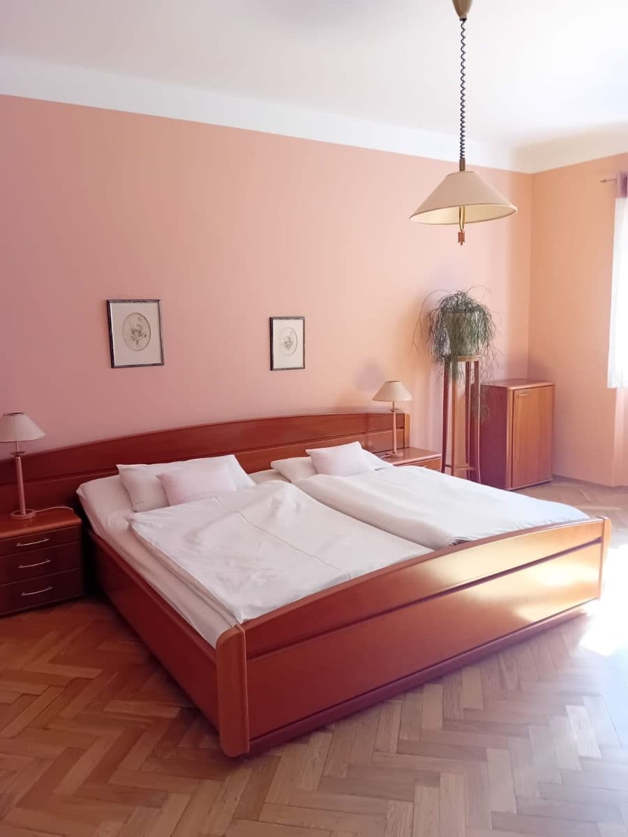 Pronájem bytu 2+1 73 m², Na Hlídce, Praha, Praha Pronájem bytu 2+1 73 m², Na Hlídce, Praha, Praha