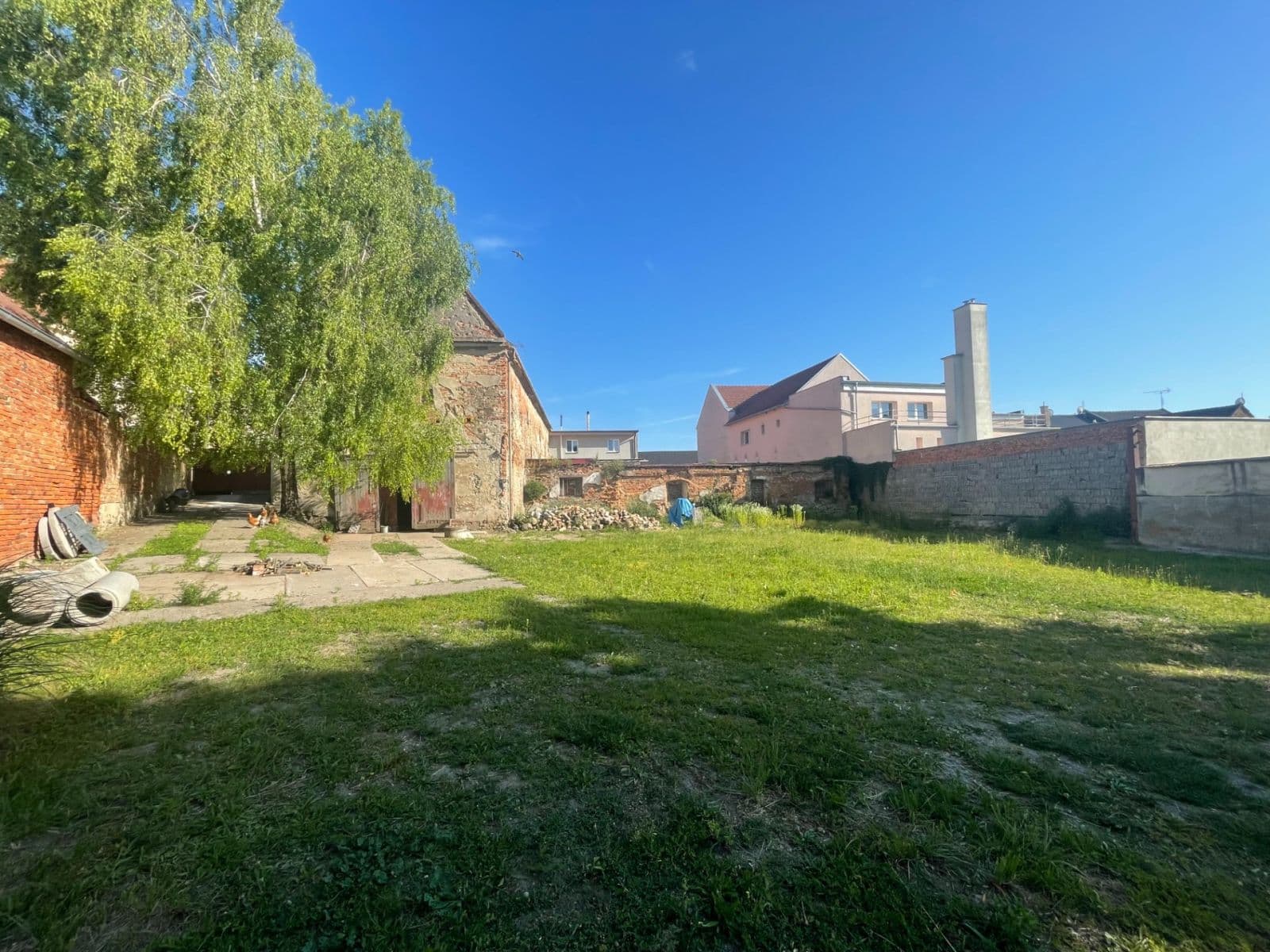 Prodej domu 360 m², pozemek 1.800 m², nám. děk. Františka Kvapila, Nezamyslice, Olomoucký kraj Prodej domu 360 m², pozemek 1.800 m², nám. děk. Františka Kvapila, Nezamyslice, Olomoucký kraj