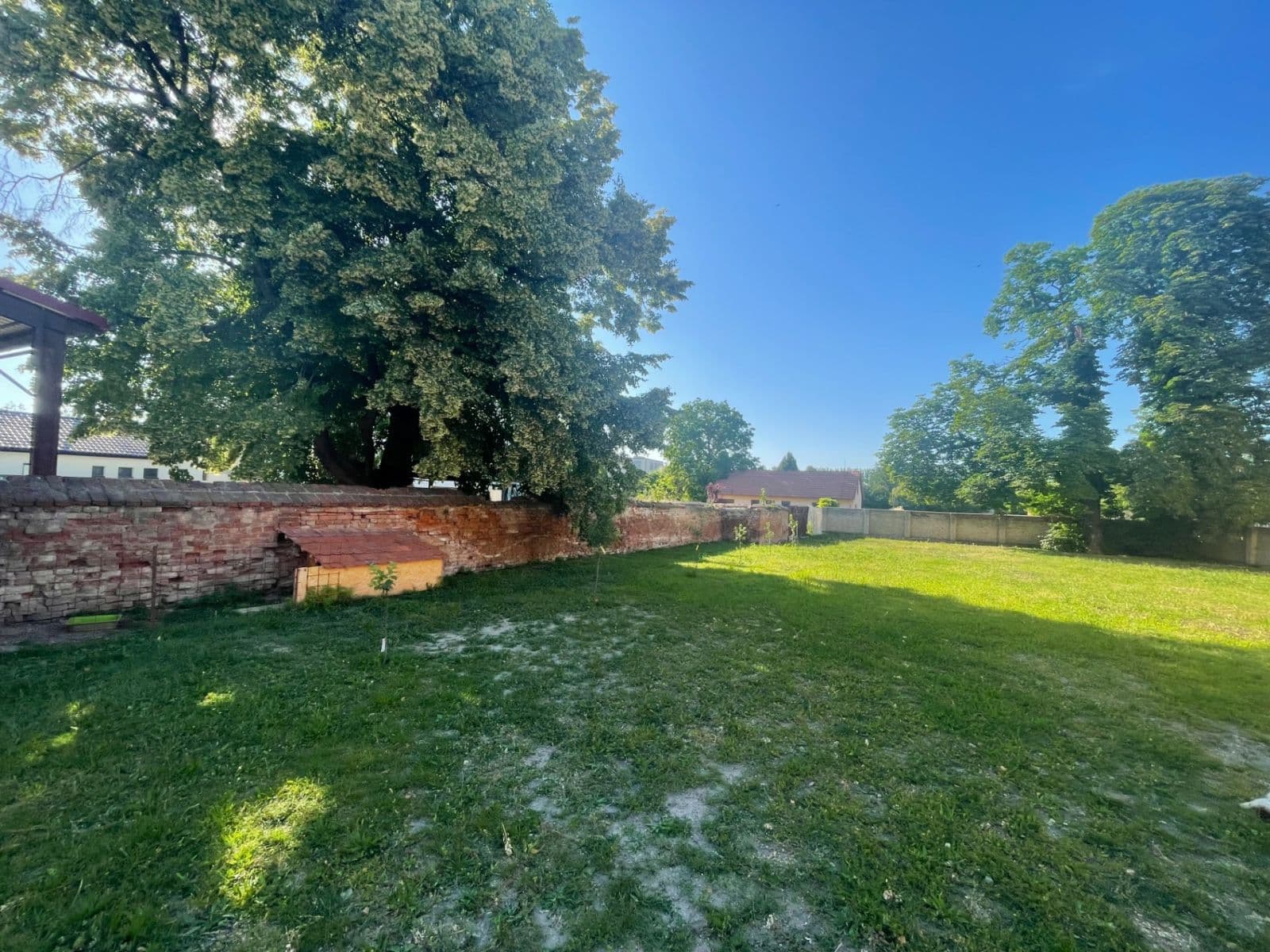 Prodej domu 360 m², pozemek 1.800 m², nám. děk. Františka Kvapila, Nezamyslice, Olomoucký kraj Prodej domu 360 m², pozemek 1.800 m², nám. děk. Františka Kvapila, Nezamyslice, Olomoucký kraj