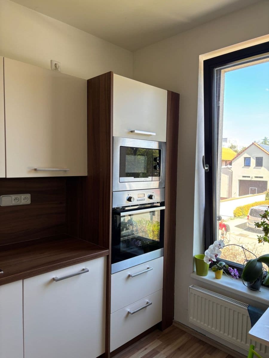 Pronájem bytu 2+kk 59 m², Hálův statek, Praha, Praha Pronájem bytu 2+kk 59 m², Hálův statek, Praha, Praha