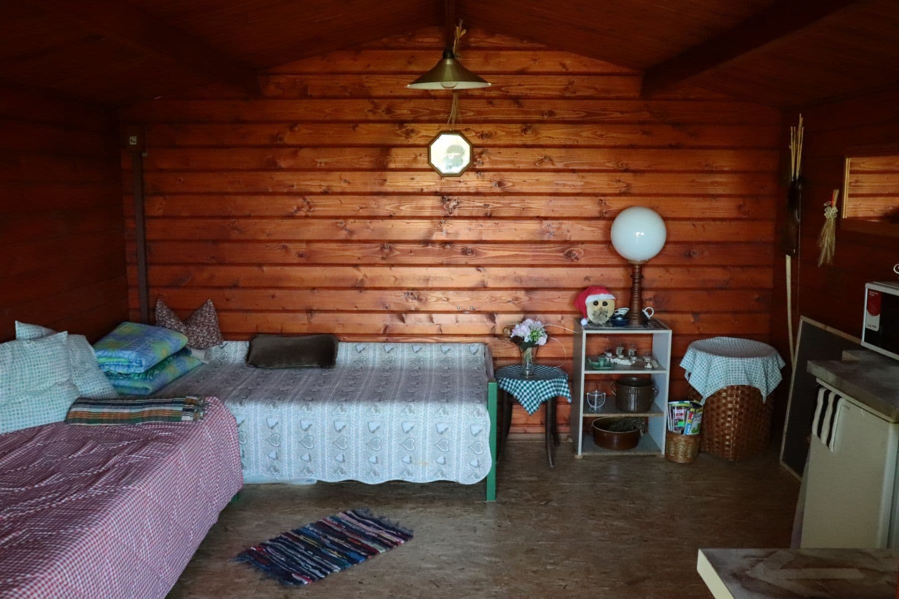 Prodej chaty, chalupy 15 m², pozemek 164 m², Roudné, Jihočeský kraj Prodej chaty, chalupy 15 m², pozemek 164 m², Roudné, Jihočeský kraj