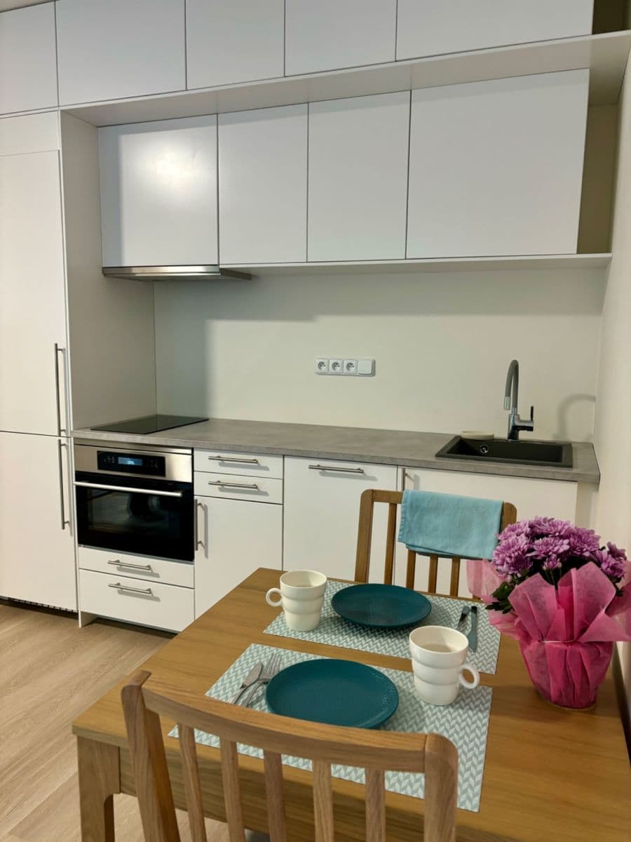 Pronájem bytu 1+kk 33 m², Nurmiho, Praha, Praha Pronájem bytu 1+kk 33 m², Nurmiho, Praha, Praha