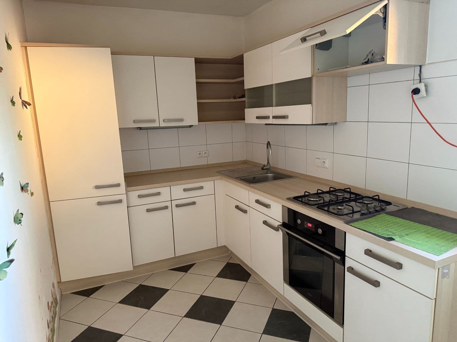 Pronájem domu 96 m², pozemek 250 m², Hlavní, Hlohovec, Jihomoravský kraj Pronájem domu 96 m², pozemek 250 m², Hlavní, Hlohovec, Jihomoravský kraj