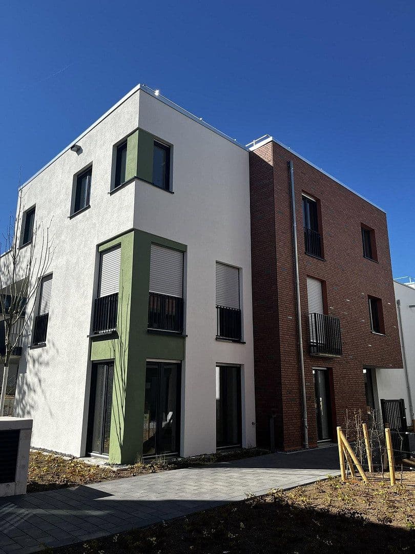 Pronájem bytu 4+1 116 m², Alte Str. 16, Frechen, Severní Porýní-Vestfálsko Pronájem bytu 4+1 116 m², Alte Str. 16, Frechen, Severní Porýní-Vestfálsko