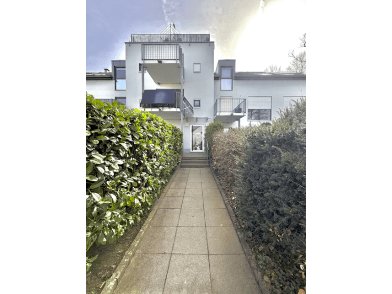 Pronájem bytu 2+1 66 m², Calmbacher Straße 2, Böblingen, Bádensko-Württembersko Pronájem bytu 2+1 66 m², Calmbacher Straße 2, Böblingen, Bádensko-Württembersko