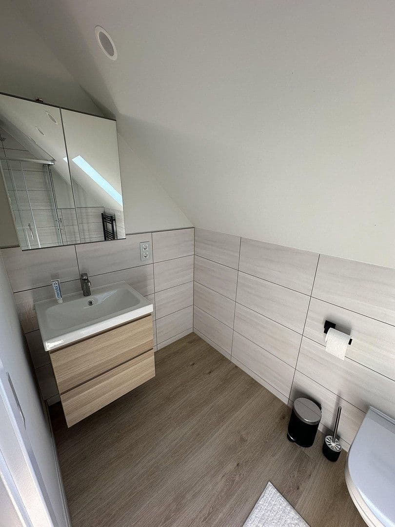Prodej domu 240 m², pozemek 600 m², Bergneustadt, Severní Porýní-Vestfálsko Prodej domu 240 m², pozemek 600 m², Bergneustadt, Severní Porýní-Vestfálsko