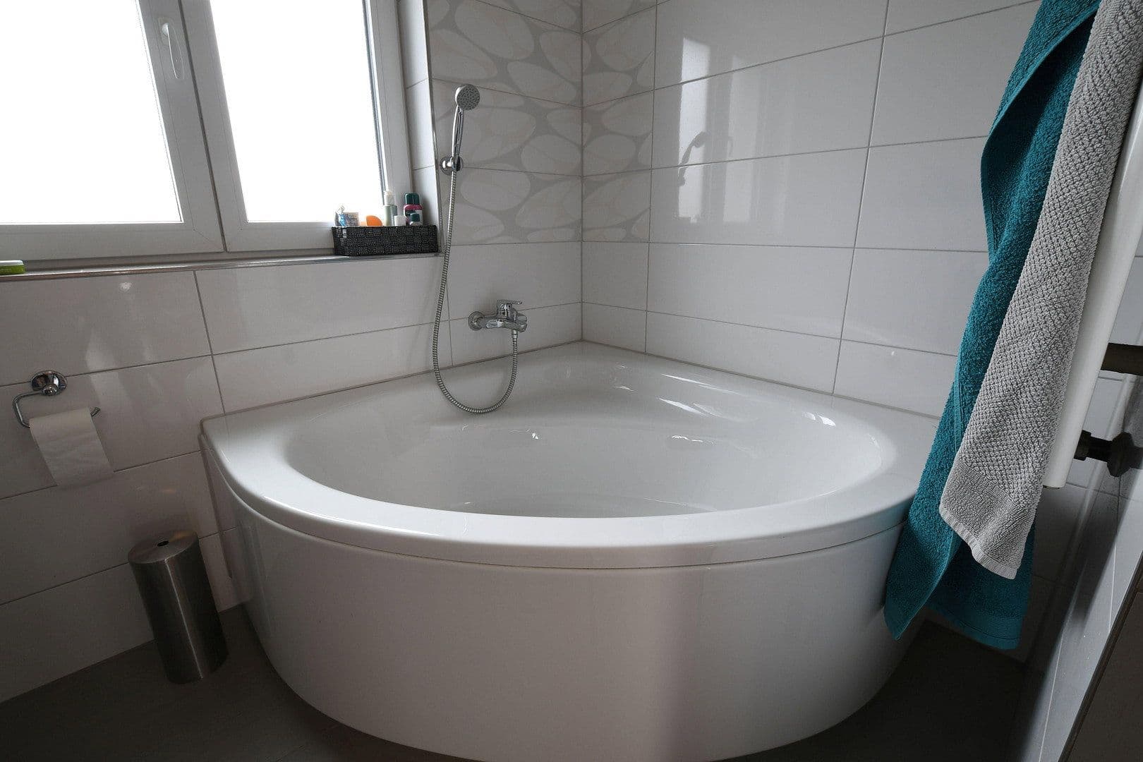 Pronájem bytu 4+kk 140 m², Pfaffenhofener Straße 10, Heilbronn-Böckingen, Bádensko-Württembersko Pronájem bytu 4+kk 140 m², Pfaffenhofener Straße 10, Heilbronn-Böckingen, Bádensko-Württembersko