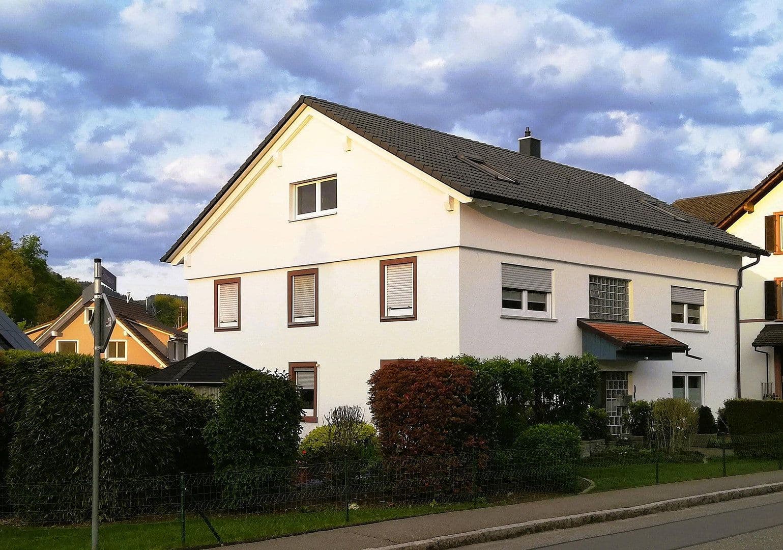 Pronájem bytu 2+1 58 m², Kürnberger Str. 15, Schopfheim, Bádensko-Württembersko Pronájem bytu 2+1 58 m², Kürnberger Str. 15, Schopfheim, Bádensko-Württembersko