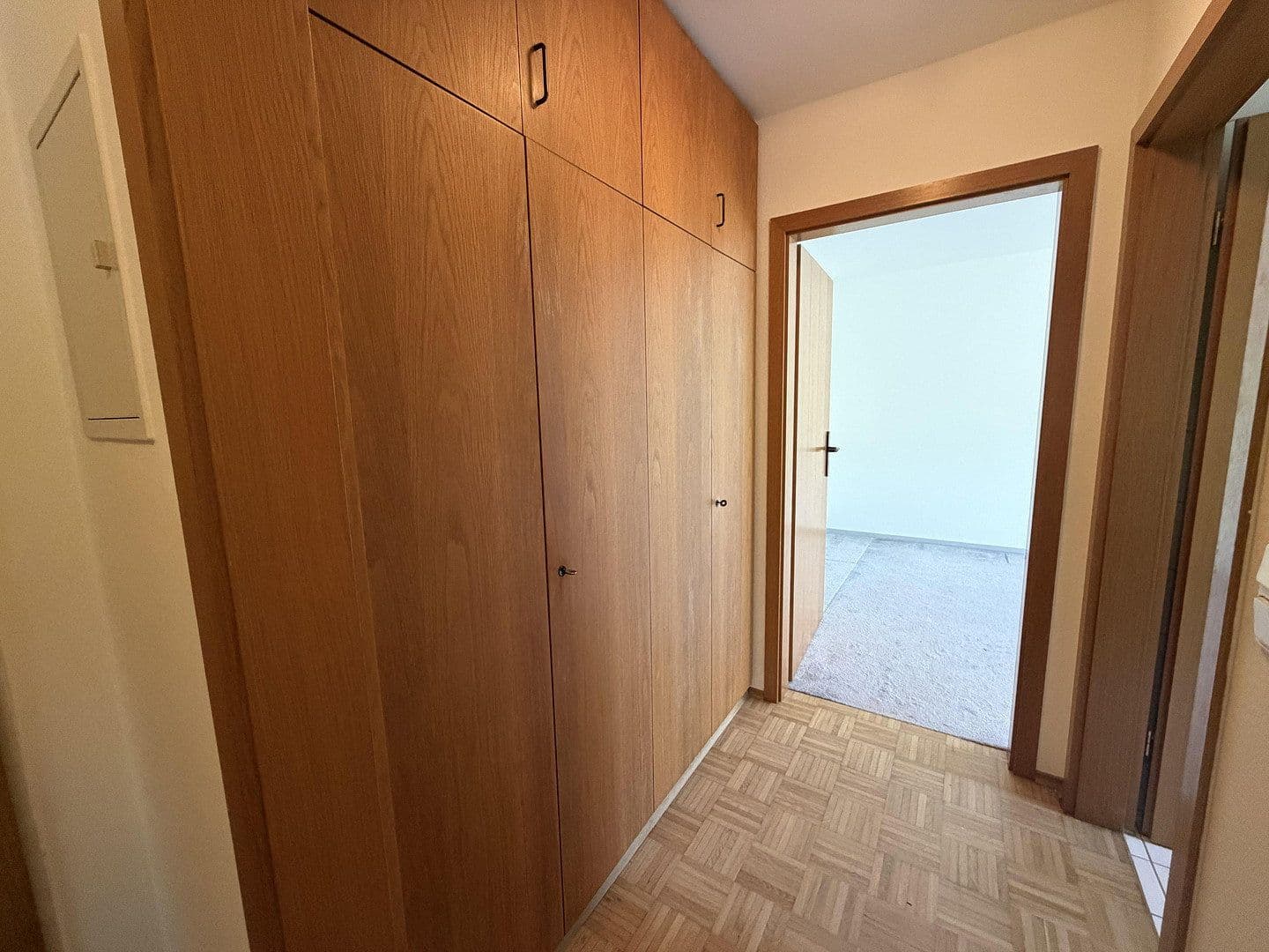 Pronájem bytu 2+1 57 m², Neuenbürg, Bádensko-Württembersko Pronájem bytu 2+1 57 m², Neuenbürg, Bádensko-Württembersko