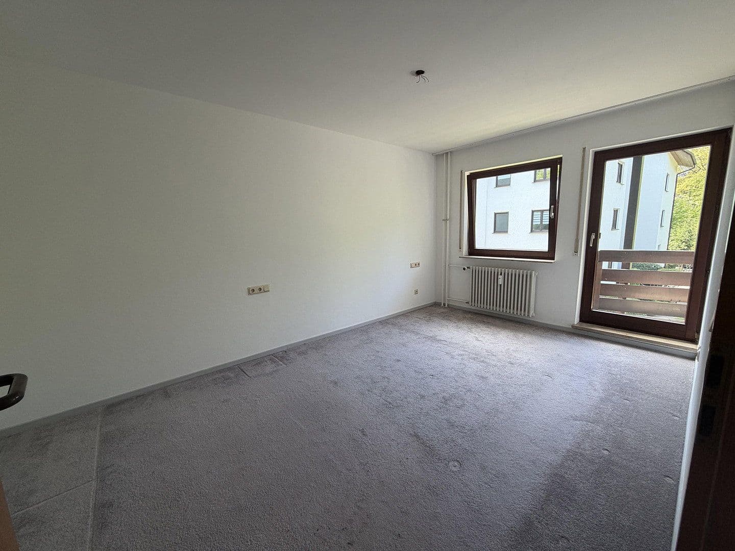 Pronájem bytu 2+1 57 m², Neuenbürg, Bádensko-Württembersko Pronájem bytu 2+1 57 m², Neuenbürg, Bádensko-Württembersko
